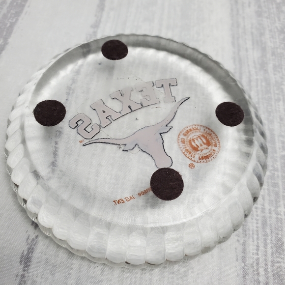 UT Bottle Cooler and Crystal Paperweight * - Picture 4 of 10